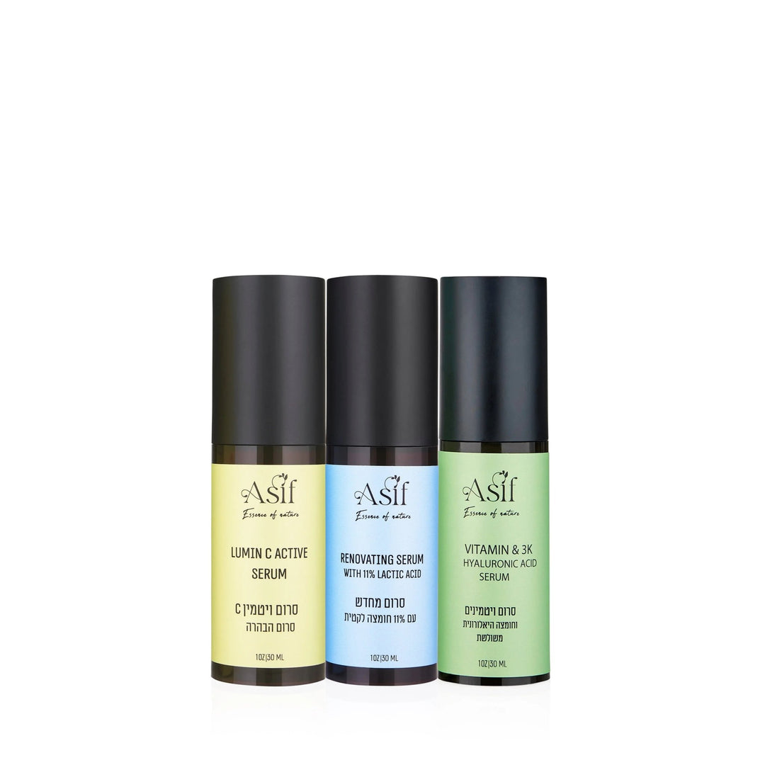 מארז Glow Trio של אסיף, שלושה בקבוקי סרום בשורה: ויטמין C להבהרה, סרום מחדש וסרום ויטמינים